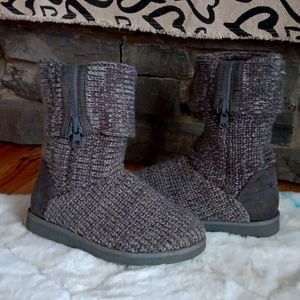 Exclent condition!!COZY BOOTS🥰 Size 6
